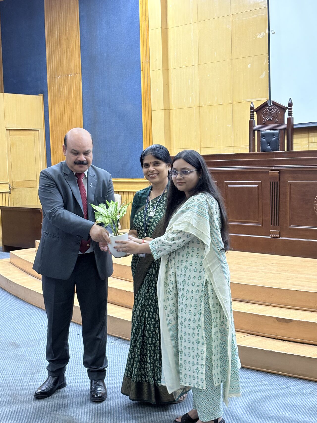 AI Insidor - Amity University Lucknow - Image 1